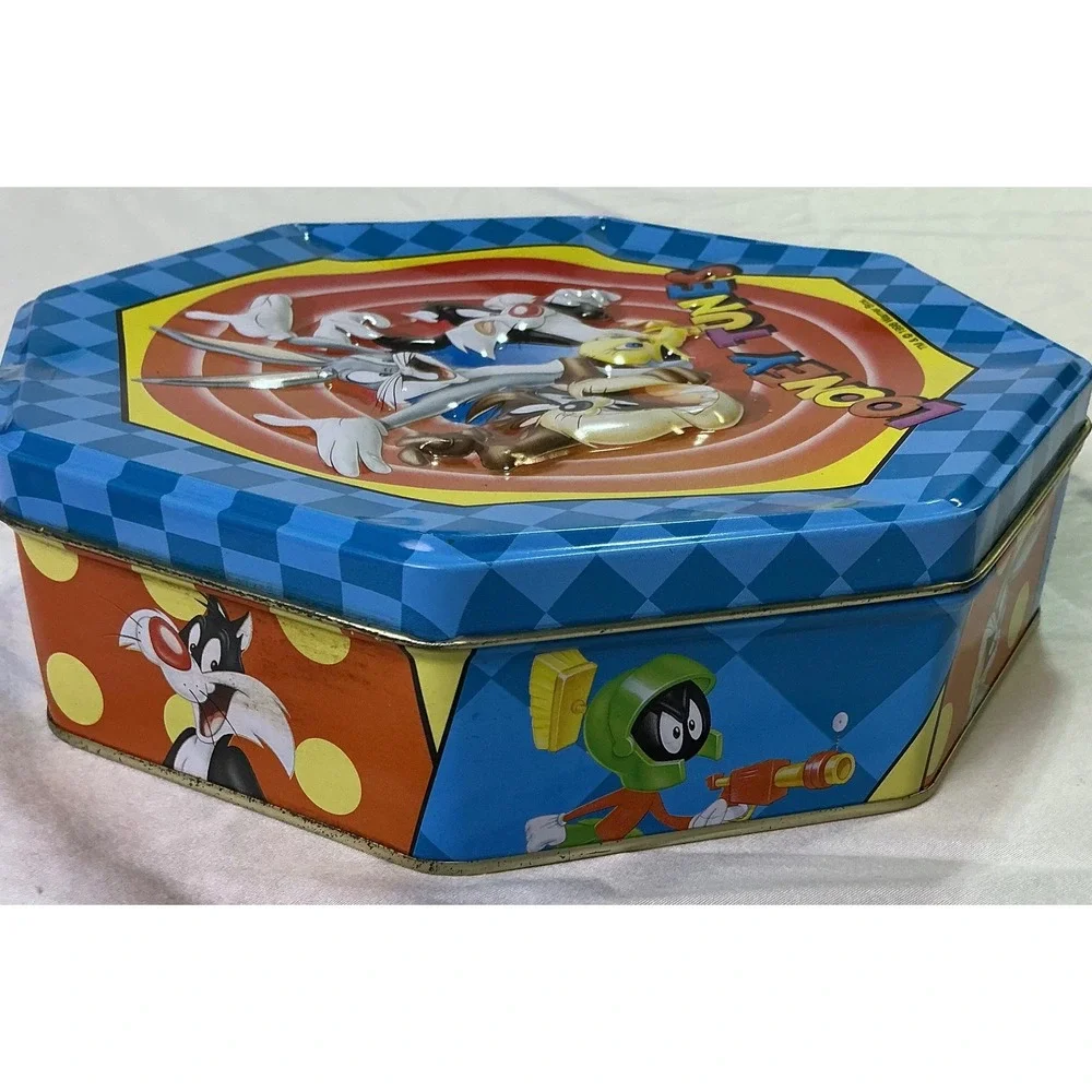 Vintage 1998 Looney Tunes Octagon Cookie Tin Bugs Bunny Tweety Taz Sylvester
